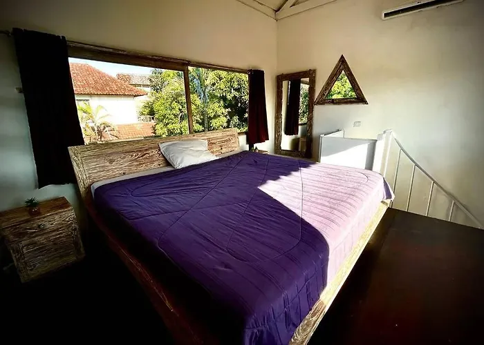 Hola Villa 4